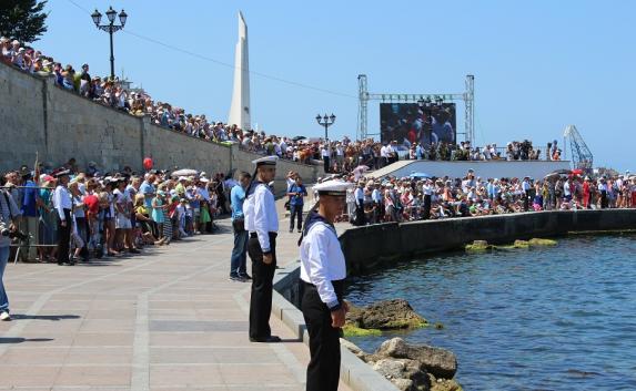 День ВМФ в Севастополе посетили около 100 000 человек