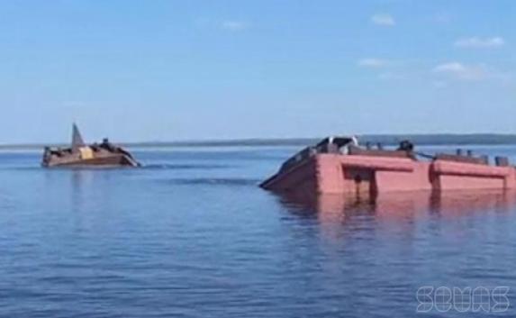 У побережья Крыма затонула баржа с зерном 