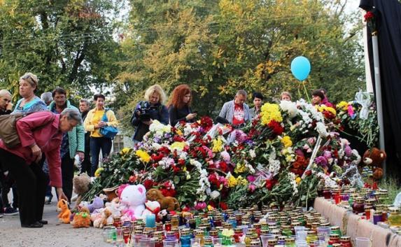 В Керчи установят памятник жертвам расстрела в политехе 