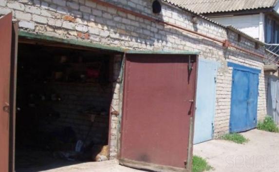 В севастопольском гараже нашли два трупа