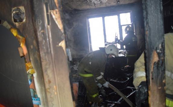 На пожаре в Балаклаве погиб 3-летний ребенок (фото)