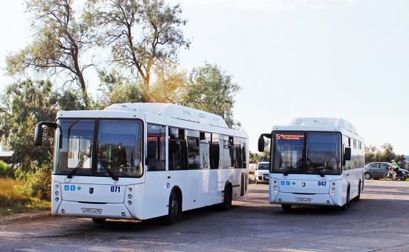 Аксенов займётся неисправными автобусами «Нефаза»