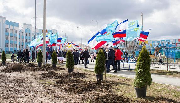 В Симферополе заложили парк «Крымская весна»