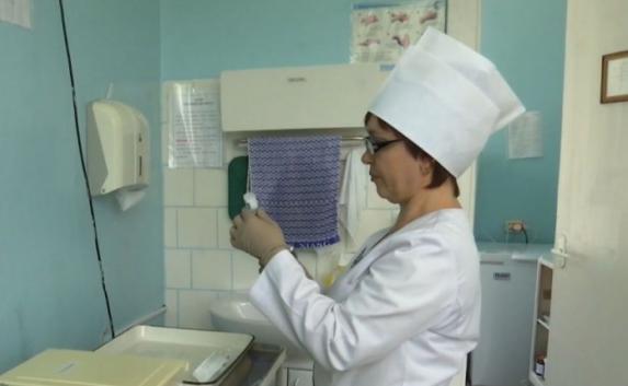 Больница Севастополя поставляла в детсады просроченные вакцины от кори и столбняка 
