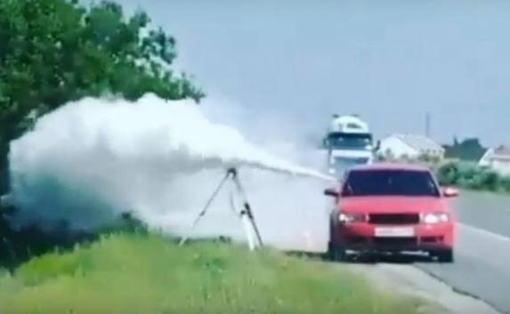 Крымские водители воюют с камерами при помощи огнетушителей (видео)
