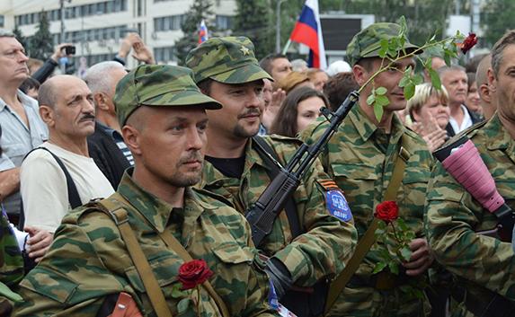 Ополченцы присягнули на верность народу Донбасса