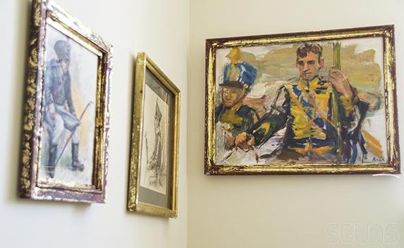 В Севастополе открылась выставка картин, посвящённая Славянску