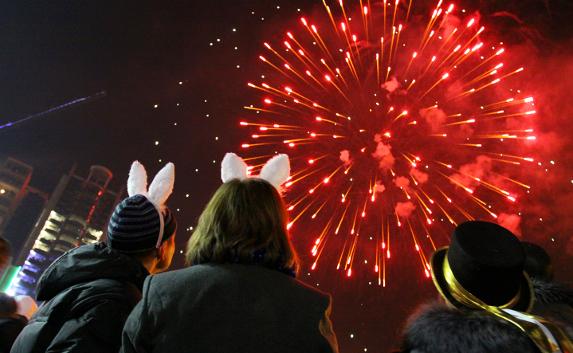 Готовь сани летом: в России назвали праздничные дни на 2015 год