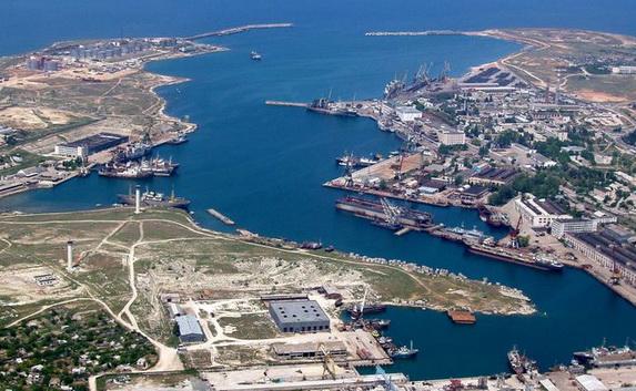 Генсека ООН просят снять санкции с портов Крыма и Севастополя