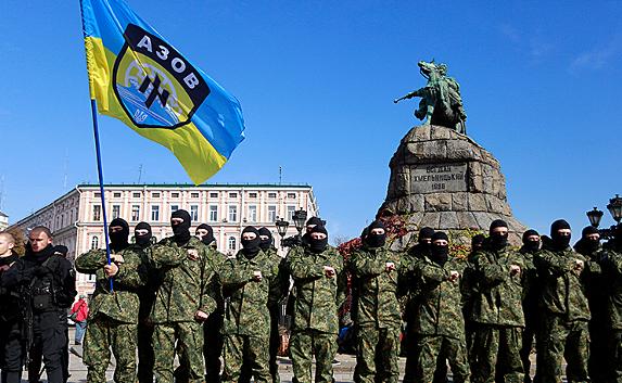 На Донбасс отправилась очередная группа бойцов «Азова»