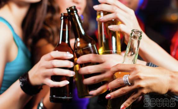 ​В России хотят запретить продажу алкоголя лицам моложе 21 года