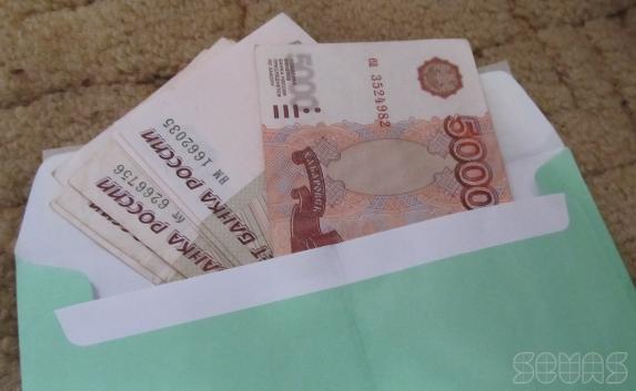 Глава избиркома в Севастополе «обогатилась» чужими деньгами