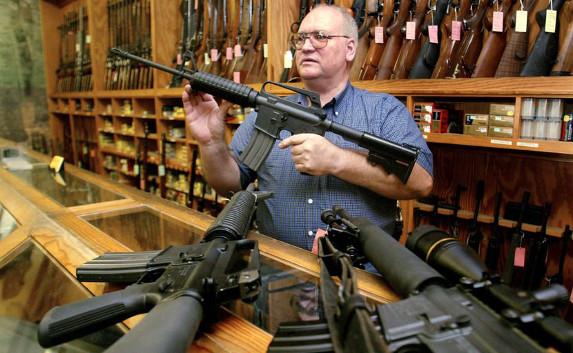 ​В США на рождественских распродажах скупают винтовки