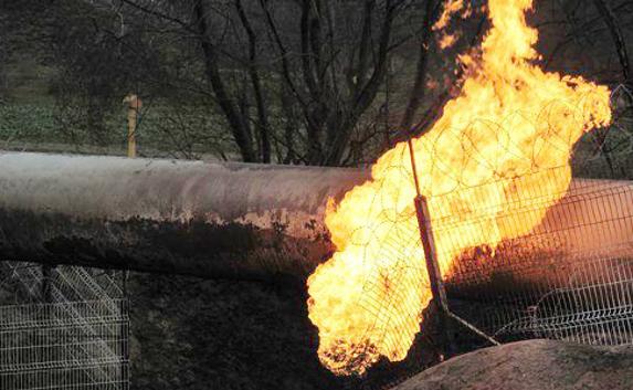 В Донецке загорелся газопровод