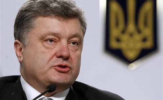 Порошенко пообещал гражданство иностранцам, воюющим на Донбассе