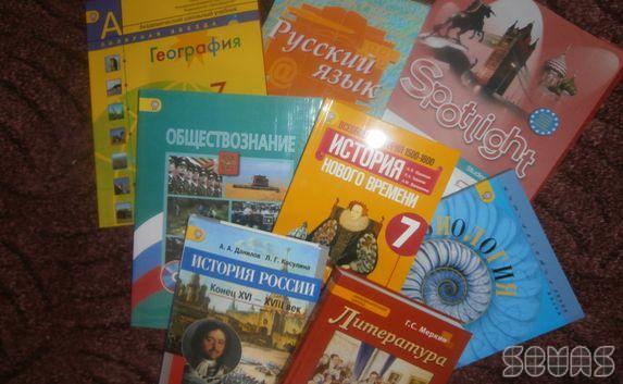 ​В Севастополе школьники не обеспечены учебниками