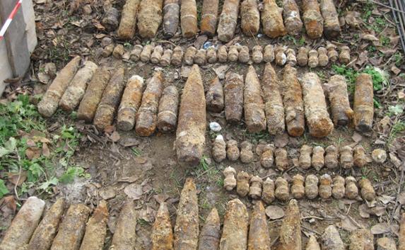Во дворе дома в Севастополе найдены снаряды времён войны 