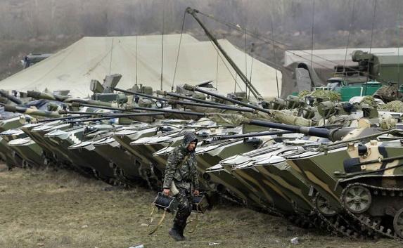 Сенат США одобрил оказание Украине военной помощи 