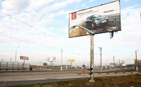 Реклама как надругательство: бигборд на месте трагедии на дороге