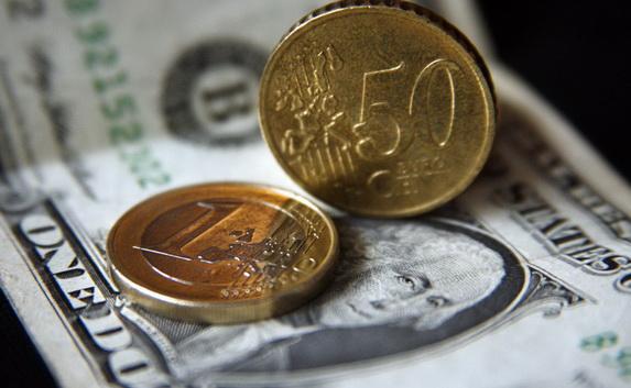 Евро опустился ниже 84-х рублей
