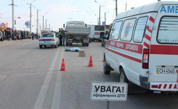 Водитель автомобиля МАЗ насмерть сбил женщину на пятом километре 