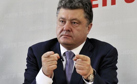 Порошенко в ответ на обстрел автобуса начал мобилизацию