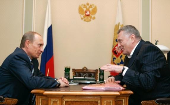 ​Путин наградил орденом Жириновского