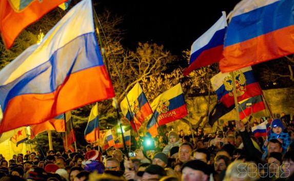 Севастополь подарит флаг регионам России​ в годовщину референдума