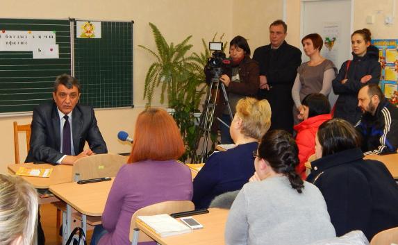 Меняйло: Кадровые изменения в 61-й школе — законны и справедливы