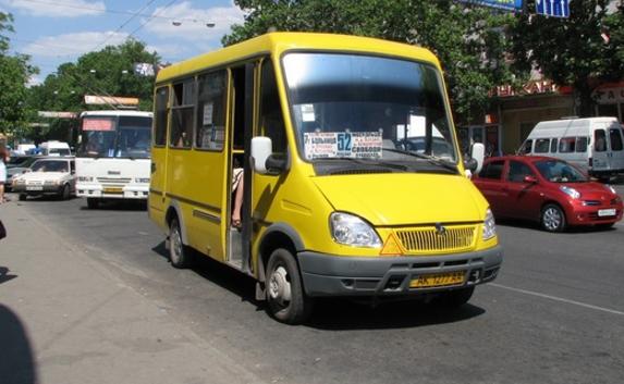 В Симферополе водитель маршрутки запер пассажиров и ушёл