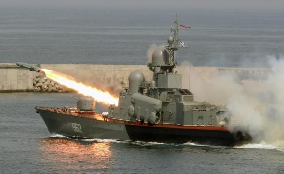 В Чёрном море начались учения по отражению атаки крылатых ракет