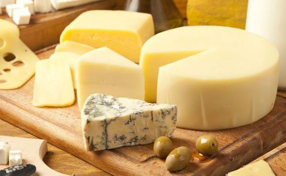 «Весёлая коровка» стала виновницей запрета польского сыра в России