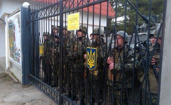 Украина требует отдать под трибунал шесть тысяч военных в Крыму