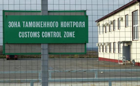 Таможня: Транспорт между Крымом и Украиной проходит в штатном режиме