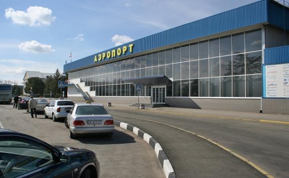 В аэропорту «Симферополь» эвакуировали людей