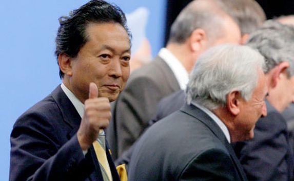 Экс-премьер Японии едет в Крым вопреки запретам