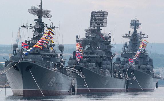 Путин поручил привести Северный флот в полную боеготовность
