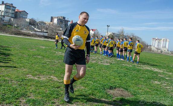 На покрытие футбольных полей в Севастополе выделили миллионы