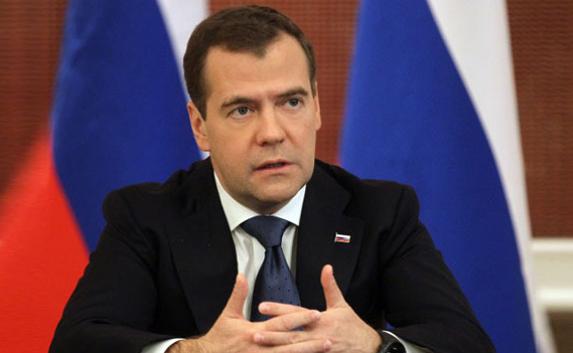 Медведев предложил ввести льготные налоги для малого бизнеса