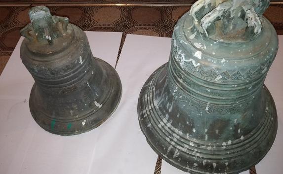 Крымчанин украл и сдал на металл старинные церковные колокола