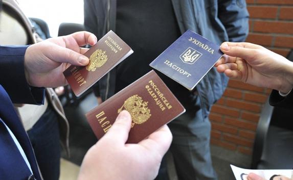 Правительство РФ одобрило отмену госпошлины за документы крымчанам