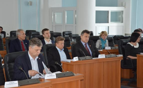 В Севастополе депутаты решают, какие объекты требуют капремонта