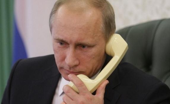 Песков: Ежеминутно поступает более трёх тысяч вопросов Путину