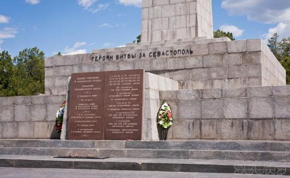 Обелиск Славы на Сапун-горе в Севастополе отремонтируют