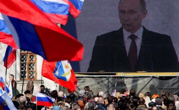 Ко Дню Победы Путин подарил Севастополю светодиодный экран