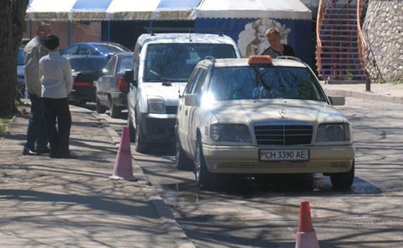 СМИ: В Артбухте расположились нелегальные автомойщики