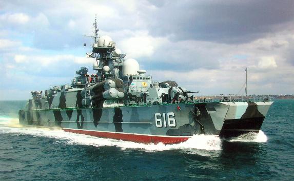 Корабли Черноморского флота вышли на учения