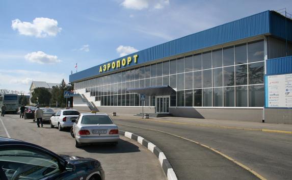 В аэропорту Симферополь — вновь сообщение о бомбе
