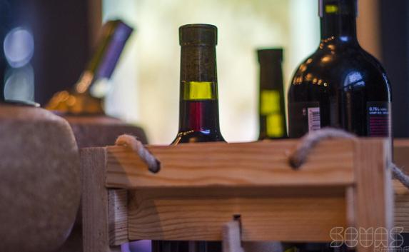 Аксёнов пообещал снижение цен на крымское вино