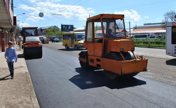 На ремонт дорог Симферополя обещают два миллиарда рублей